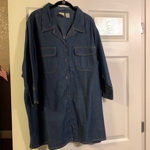 Roaman’s Denim Shirt with 3/4 length sleeves 💙💙💙